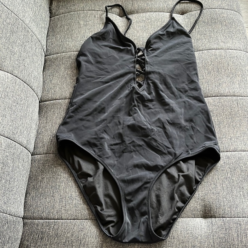 Victoria’s Secret one piece swimsuit L